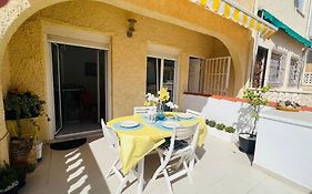 Sunny, South-Facing & Welcoming